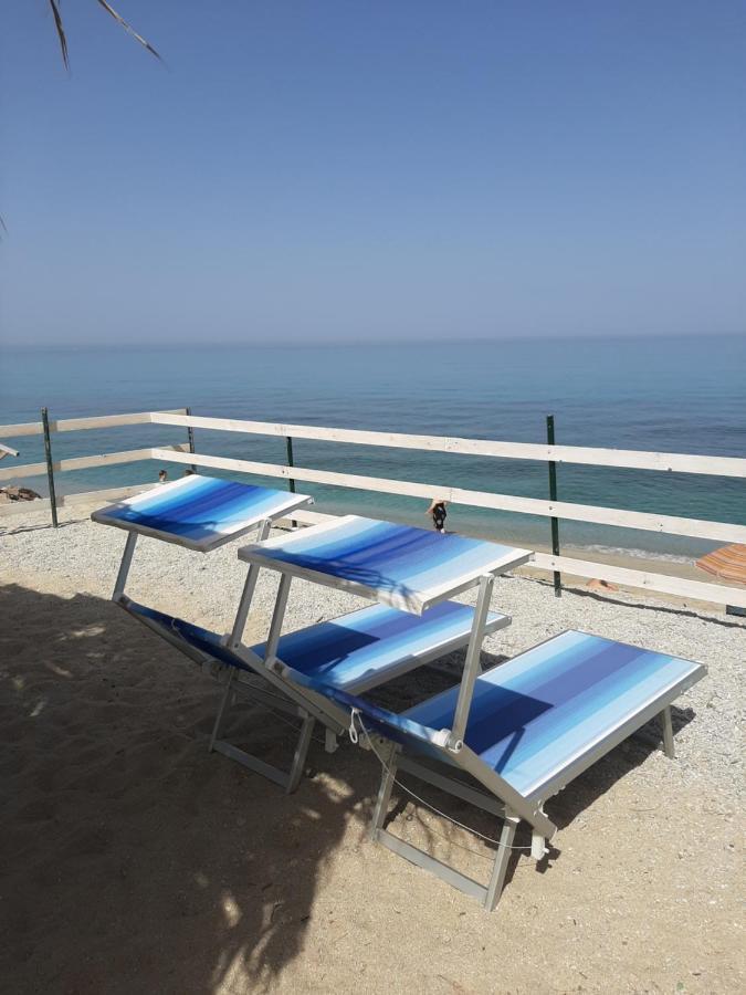 Villetta Sul Mare Капо-Ватикано Экстерьер фото